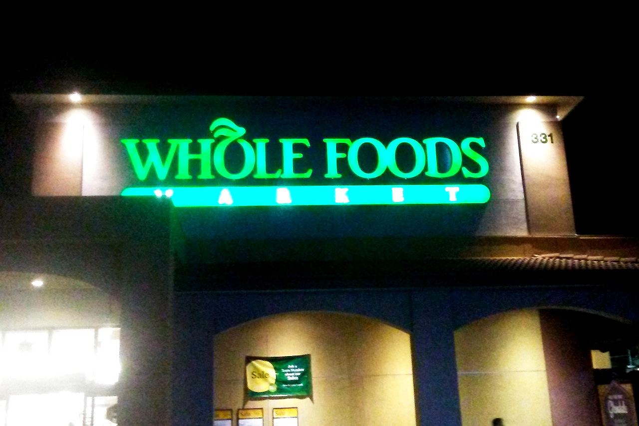 Whole-Foods_outside_2